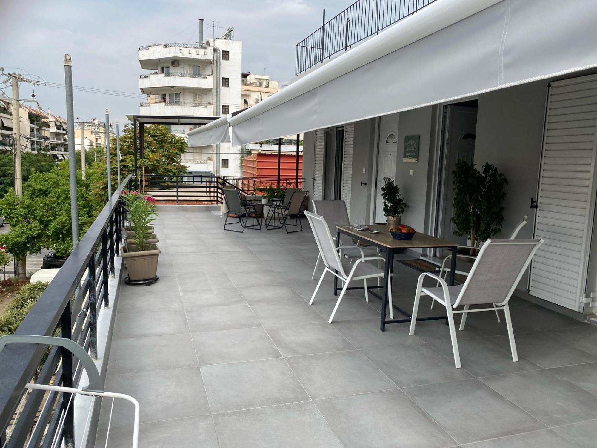 Peacock'S Terrace Apartment Piraeus Exterior photo